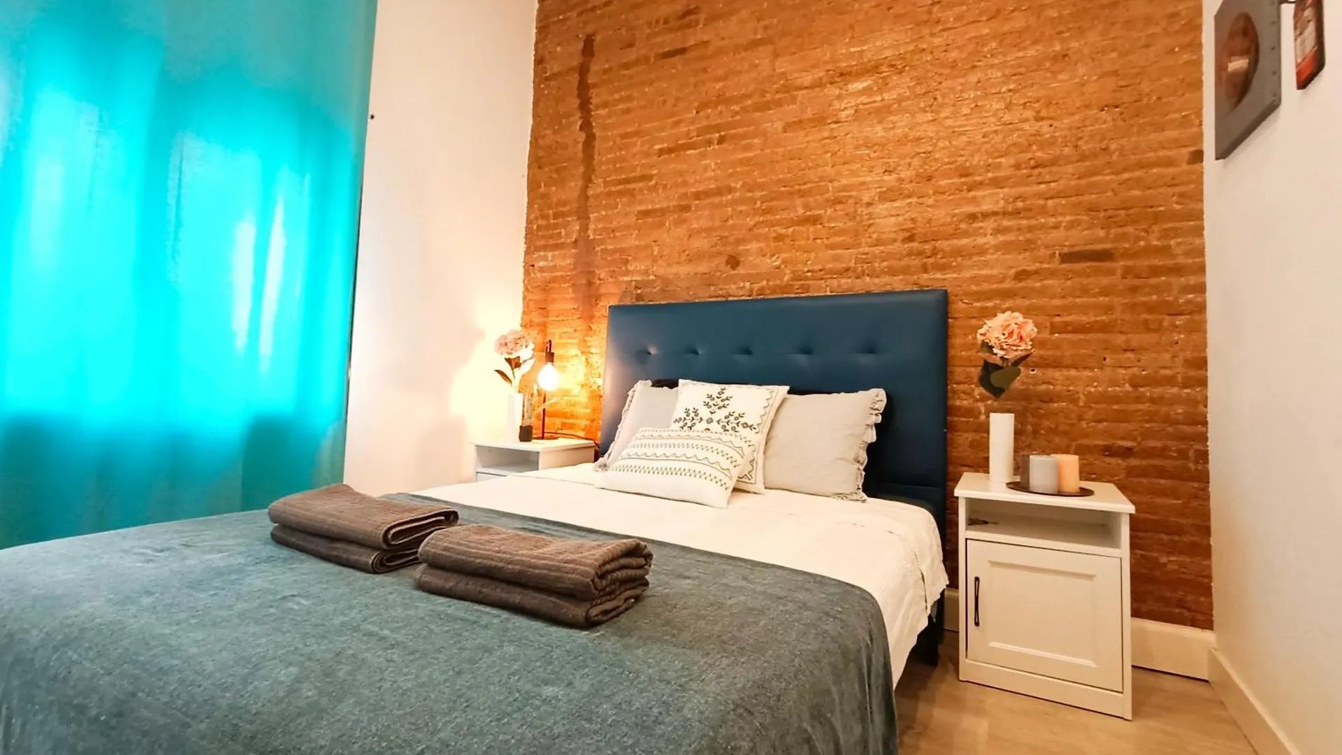 Hostel Centric Rooms In Barcelona