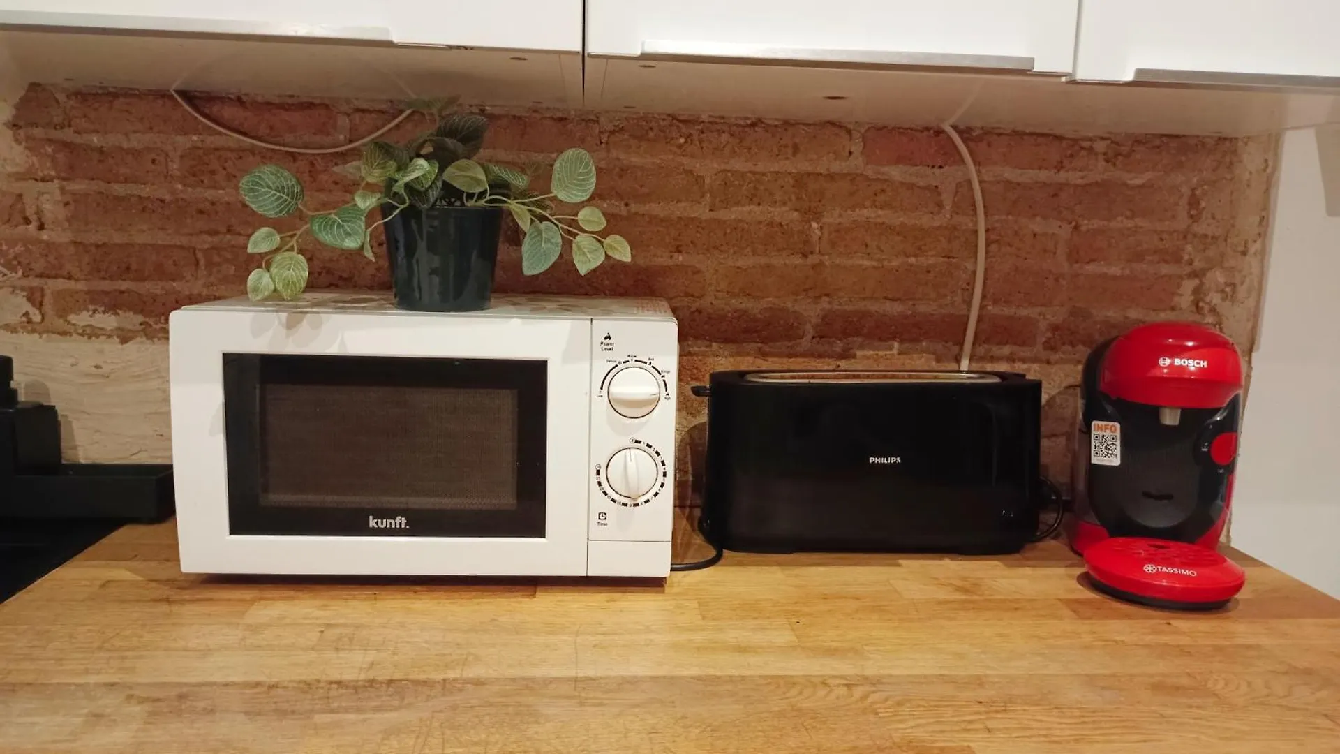 Hostel Centric Rooms In Barcelona
