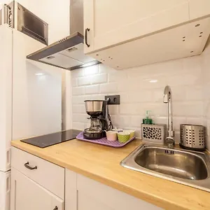 Raval Botella Private Hostel